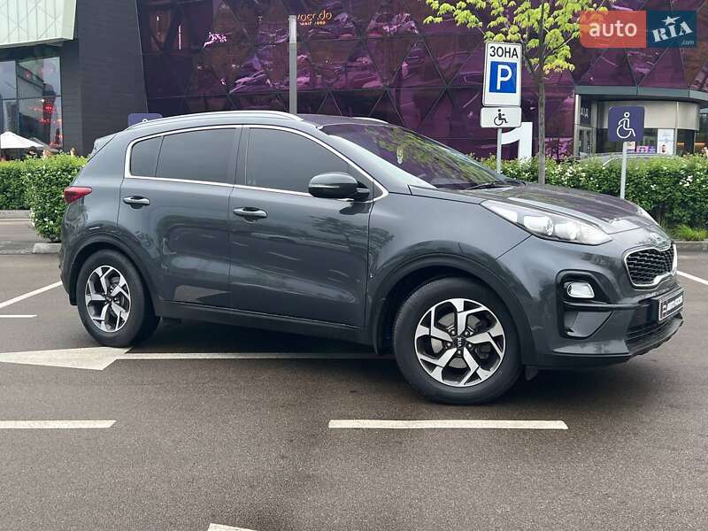 Позашляховик / Кросовер Kia Sportage 2019 в 