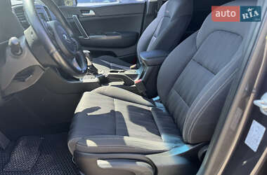 Внедорожник / Кроссовер Kia Sportage 2017 в 