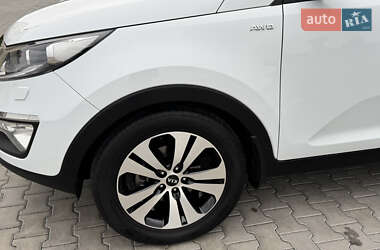 Позашляховик / Кросовер Kia Sportage 2012 в 