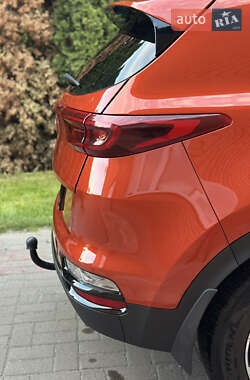 Позашляховик / Кросовер Kia Sportage 2019 в 