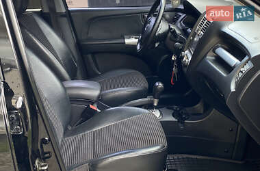 Позашляховик / Кросовер Kia Sportage 2006 в 