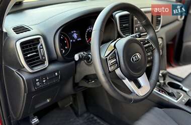 Позашляховик / Кросовер Kia Sportage 2019 в 