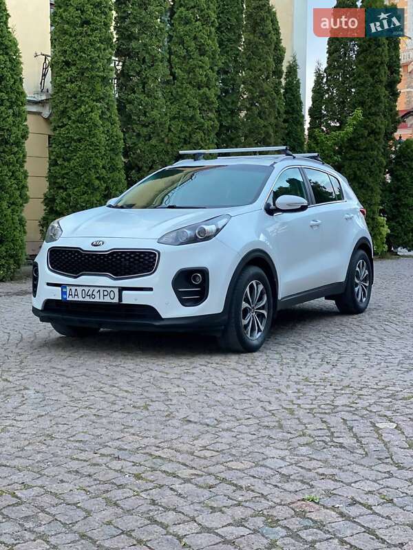 Внедорожник / Кроссовер Kia Sportage 2016 в Каменец-Подольском