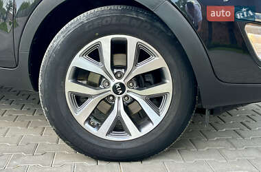 Позашляховик / Кросовер Kia Sportage 2015 в 