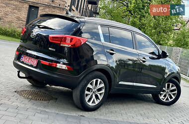 Позашляховик / Кросовер Kia Sportage 2015 в 