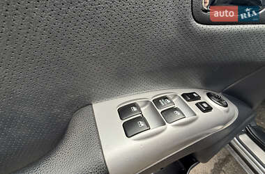 Внедорожник / Кроссовер Kia Sportage 2006 в 