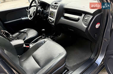 Внедорожник / Кроссовер Kia Sportage 2008 в 
