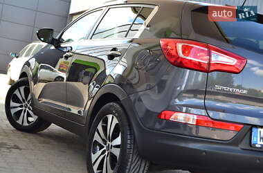Позашляховик / Кросовер Kia Sportage 2012 в 
