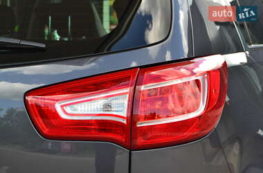 Позашляховик / Кросовер Kia Sportage 2012 в 