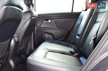 Позашляховик / Кросовер Kia Sportage 2012 в 