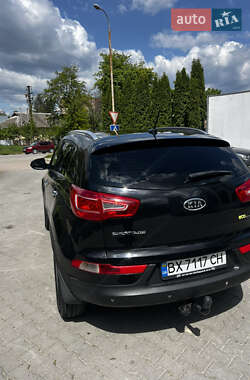 Позашляховик / Кросовер Kia Sportage 2010 в 