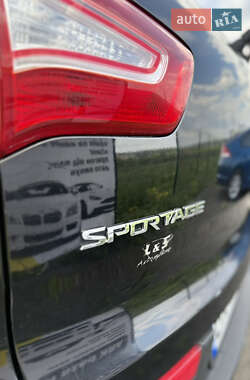 Внедорожник / Кроссовер Kia Sportage 2013 в 