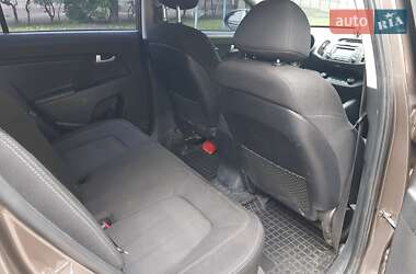Внедорожник / Кроссовер Kia Sportage 2012 в 