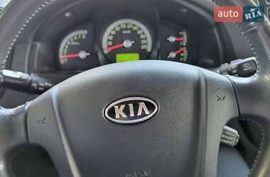 Внедорожник / Кроссовер Kia Sportage 2008 в 