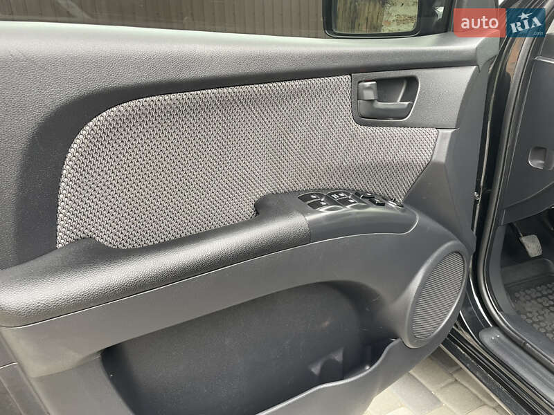 Внедорожник / Кроссовер Kia Sportage 2008 в Лубнах