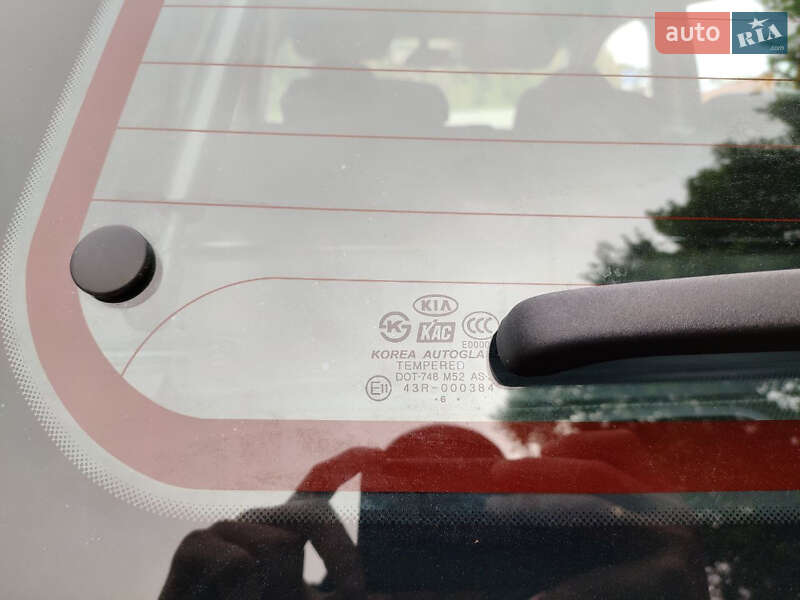 Внедорожник / Кроссовер Kia Sportage 2007 в Красилове