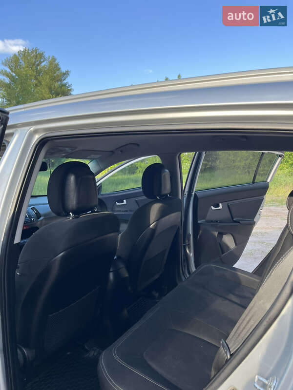 Внедорожник / Кроссовер Kia Sportage 2011 в Золотоноше