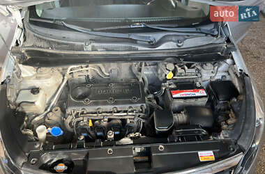 Внедорожник / Кроссовер Kia Sportage 2011 в 