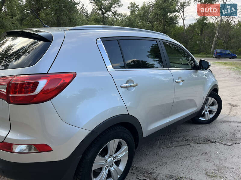 Внедорожник / Кроссовер Kia Sportage 2011 в Золотоноше