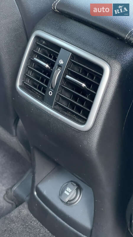 Внедорожник / Кроссовер Kia Sportage 2016 в Шептицькому