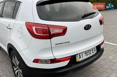 Внедорожник / Кроссовер Kia Sportage 2012 в 