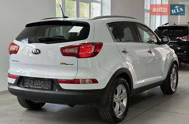 Внедорожник / Кроссовер Kia Sportage 2013 в 