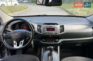 Позашляховик / Кросовер Kia Sportage 2012 в 