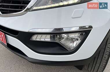 Внедорожник / Кроссовер Kia Sportage 2011 в 