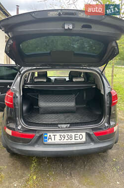 Внедорожник / Кроссовер Kia Sportage 2012 в 