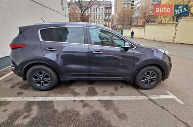 Позашляховик / Кросовер Kia Sportage 2016 в 