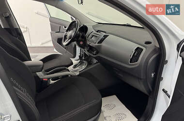 Внедорожник / Кроссовер Kia Sportage 2015 в 