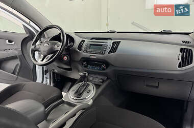 Внедорожник / Кроссовер Kia Sportage 2015 в 