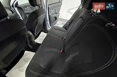 Внедорожник / Кроссовер Kia Sportage 2015 в 