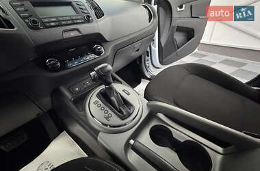 Внедорожник / Кроссовер Kia Sportage 2015 в 