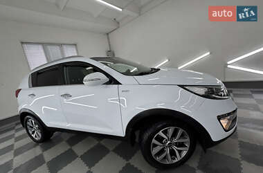 Внедорожник / Кроссовер Kia Sportage 2015 в 