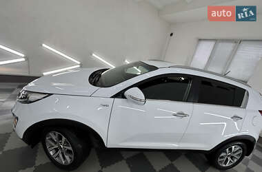 Внедорожник / Кроссовер Kia Sportage 2015 в 