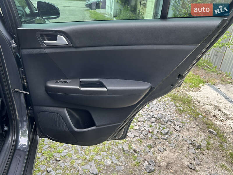 Позашляховик / Кросовер Kia Sportage 2020 в Львові