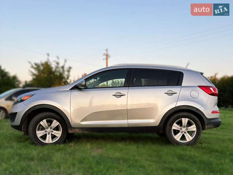 Позашляховик / Кросовер Kia Sportage 2013 в Харкові