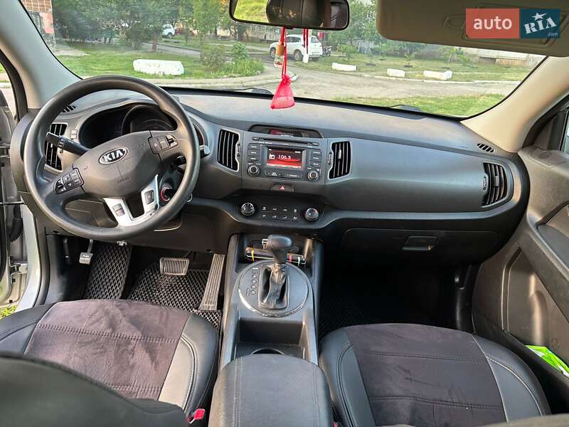 Позашляховик / Кросовер Kia Sportage 2013 в Харкові