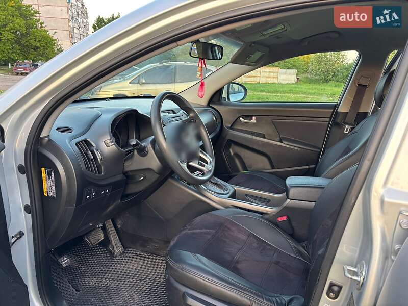 Позашляховик / Кросовер Kia Sportage 2013 в Харкові