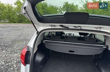 Внедорожник / Кроссовер Kia Sportage 2012 в 