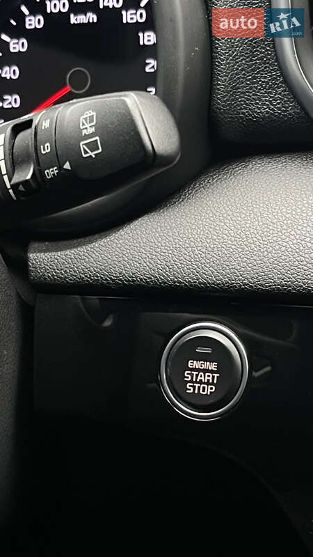 Внедорожник / Кроссовер Kia Sportage 2016 в Шептицькому