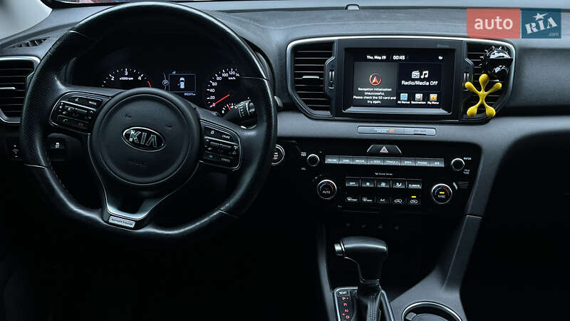 Внедорожник / Кроссовер Kia Sportage 2016 в Шептицькому