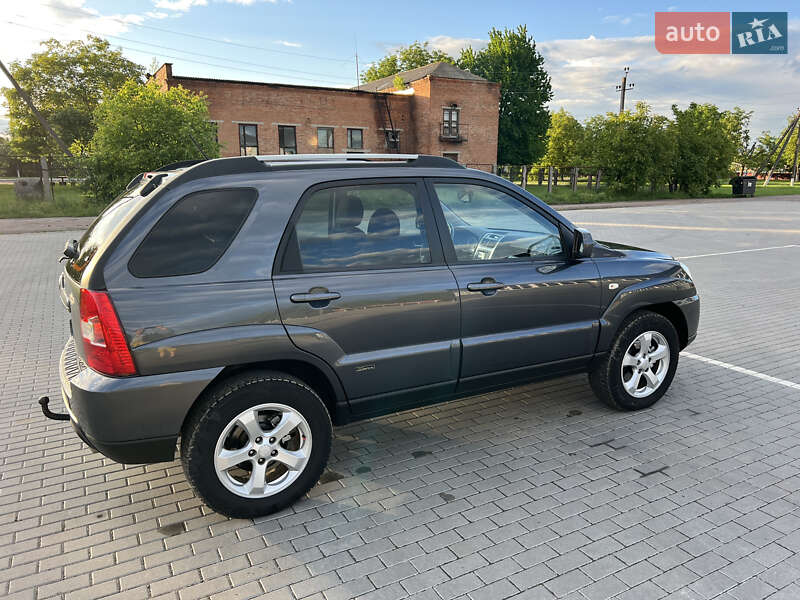 Внедорожник / Кроссовер Kia Sportage 2009 в Бершади