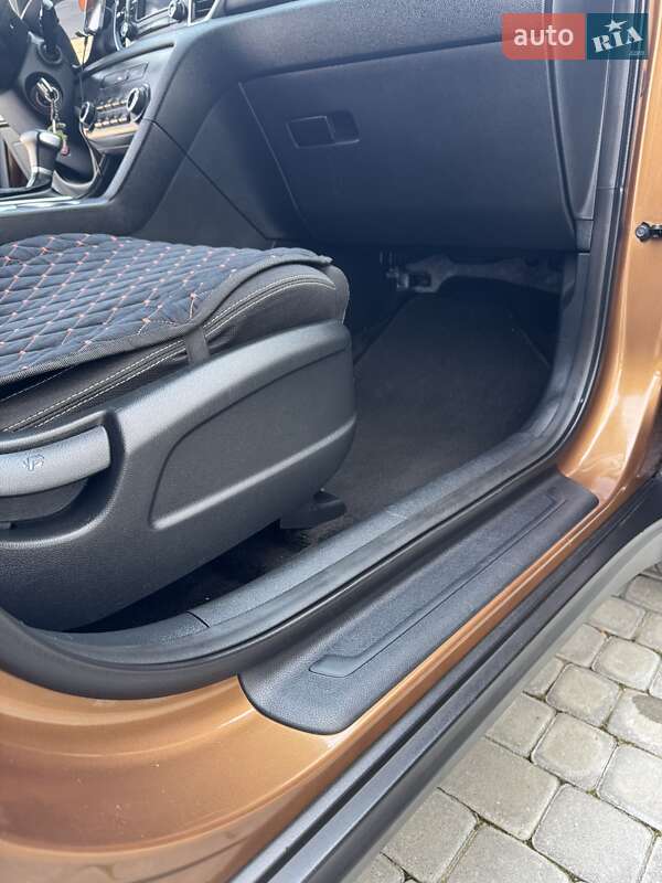 Внедорожник / Кроссовер Kia Sportage 2017 в Львове