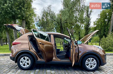 Позашляховик / Кросовер Kia Sportage 2017 в 