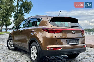 Позашляховик / Кросовер Kia Sportage 2017 в 