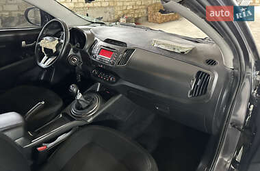 Внедорожник / Кроссовер Kia Sportage 2013 в 