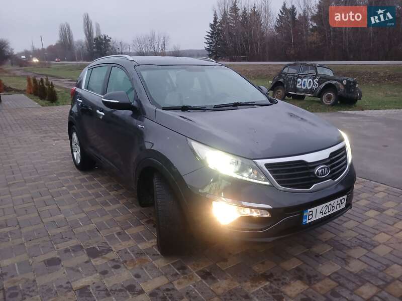 Внедорожник / Кроссовер Kia Sportage 2012 в Диканьке