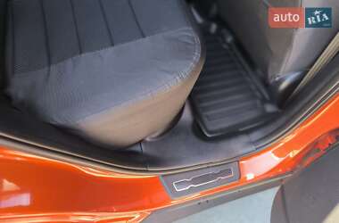 Внедорожник / Кроссовер Kia Sportage 2011 в 